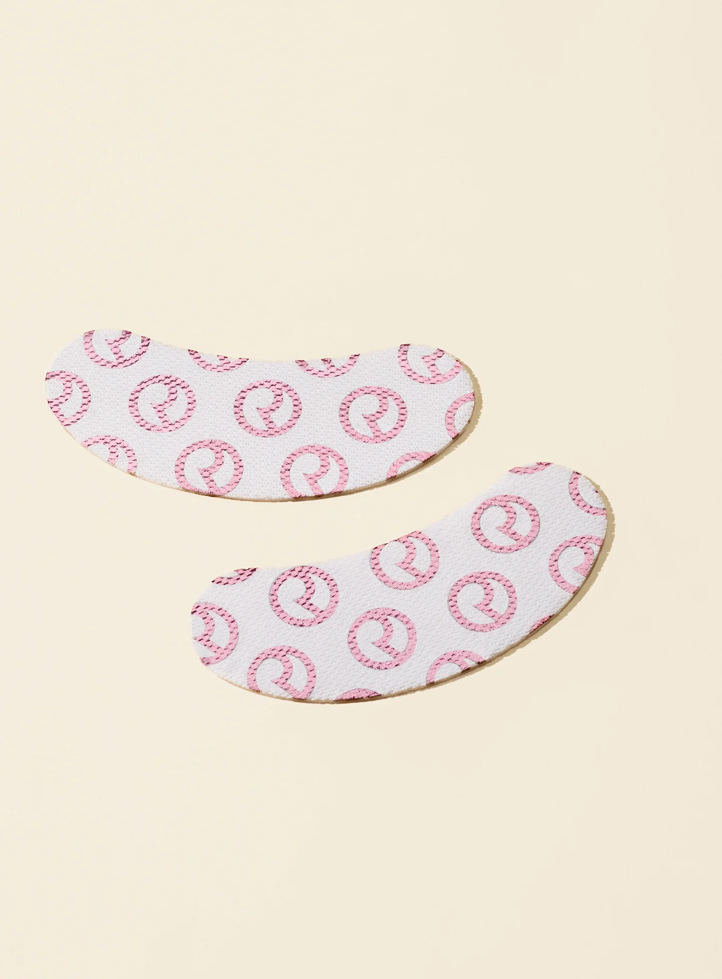 Find Comfort Hydrating Under Eye Patches - Image 3