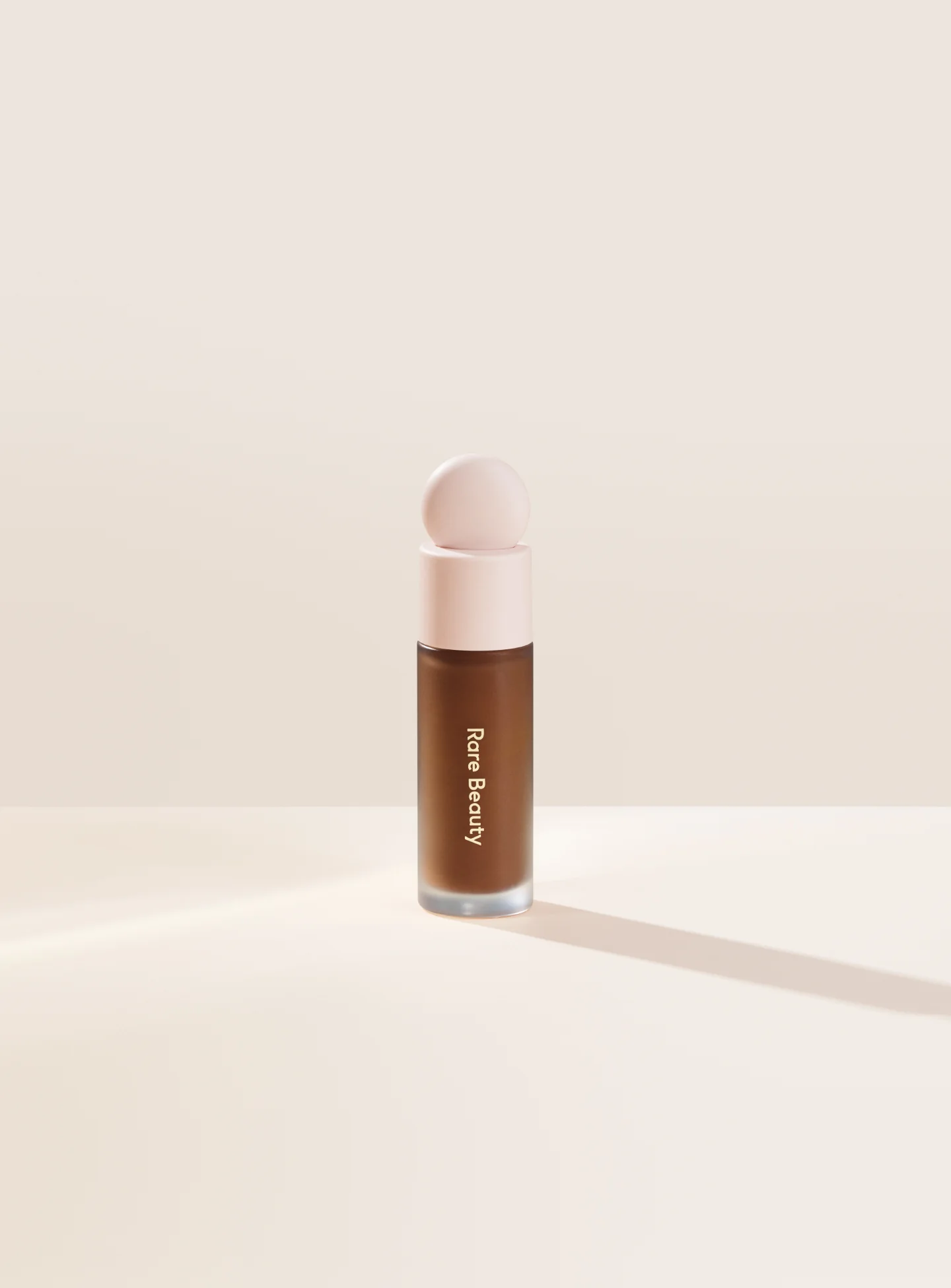 Liquid Touch Brightening Concealer - Image 41